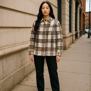 Bagatelle Heavy Knit Button Down Coat Jacket Ladies Medium Plaid Pockets Fuzzy